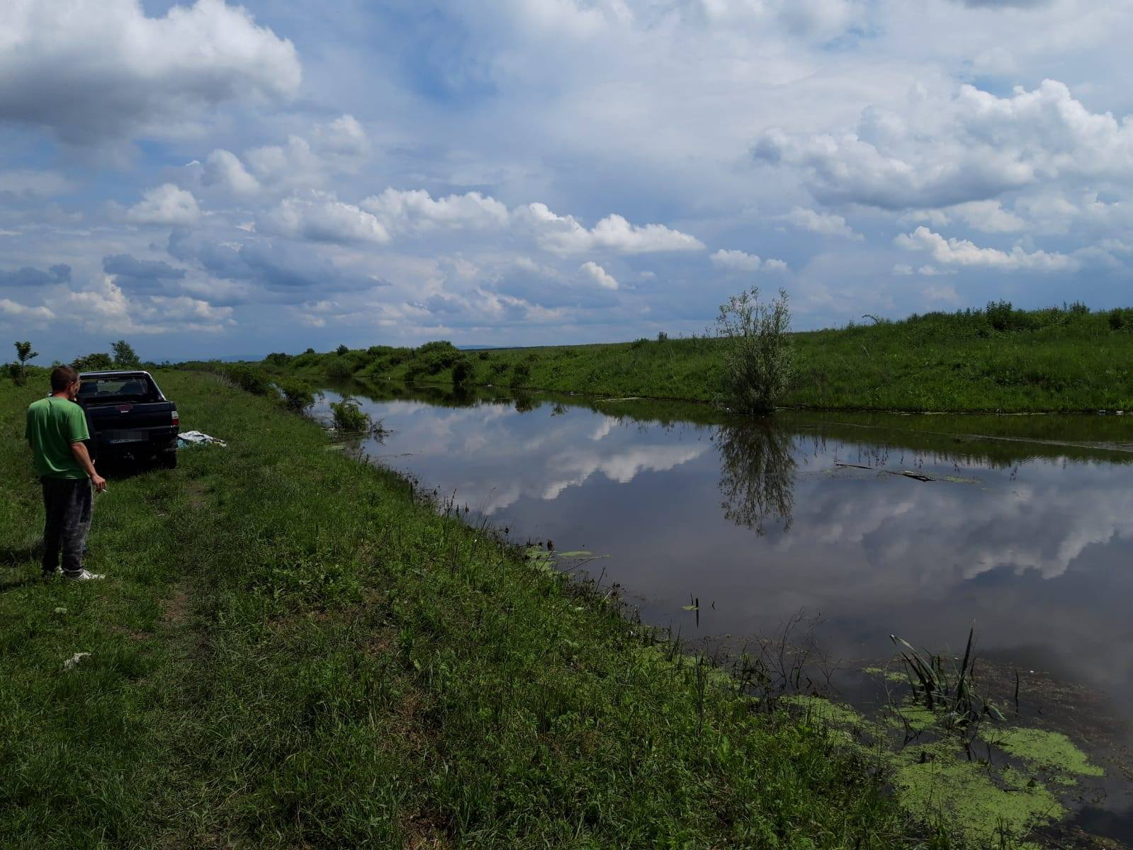 FOTO. S-a dus la pescuit. Acum este cercetat de polițiști