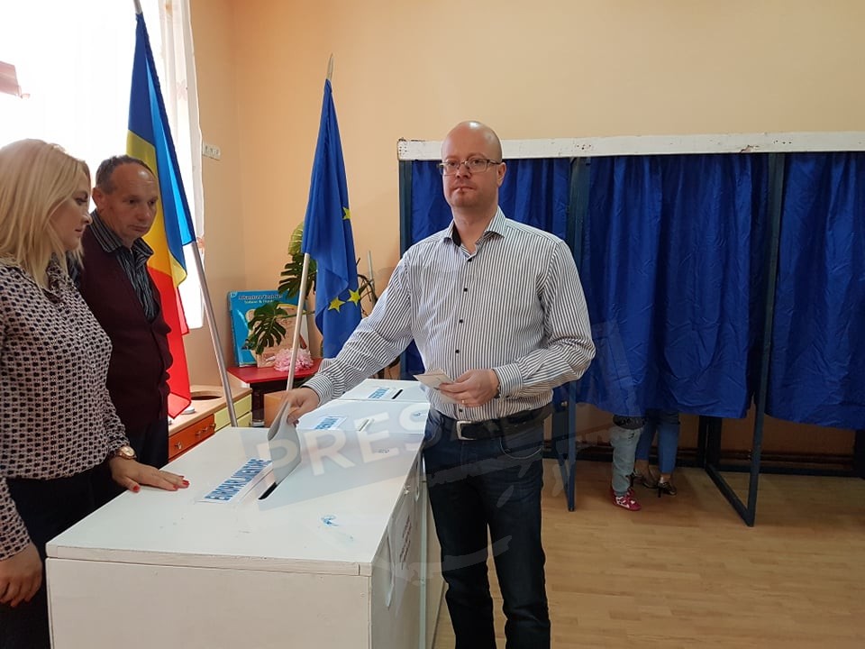 FOTO/VIDEO. Primarul municipiului Satu Mare: "Am votat în primul rând pentru reînnoirea Europei"
