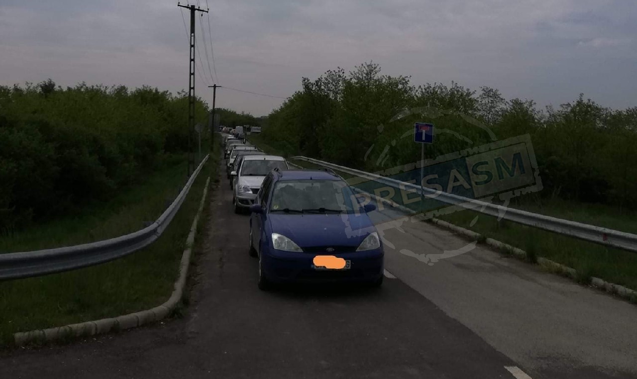 Aflux de votanți din Ungaria în secțiile din județul Satu Mare. S-a deschis larg frontiera