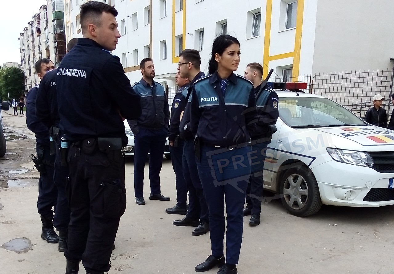 FOTO. Ghetoul de pe Ostrovului, luat cu asalt de polițiști și jandarmi. Percheziții de amploare
