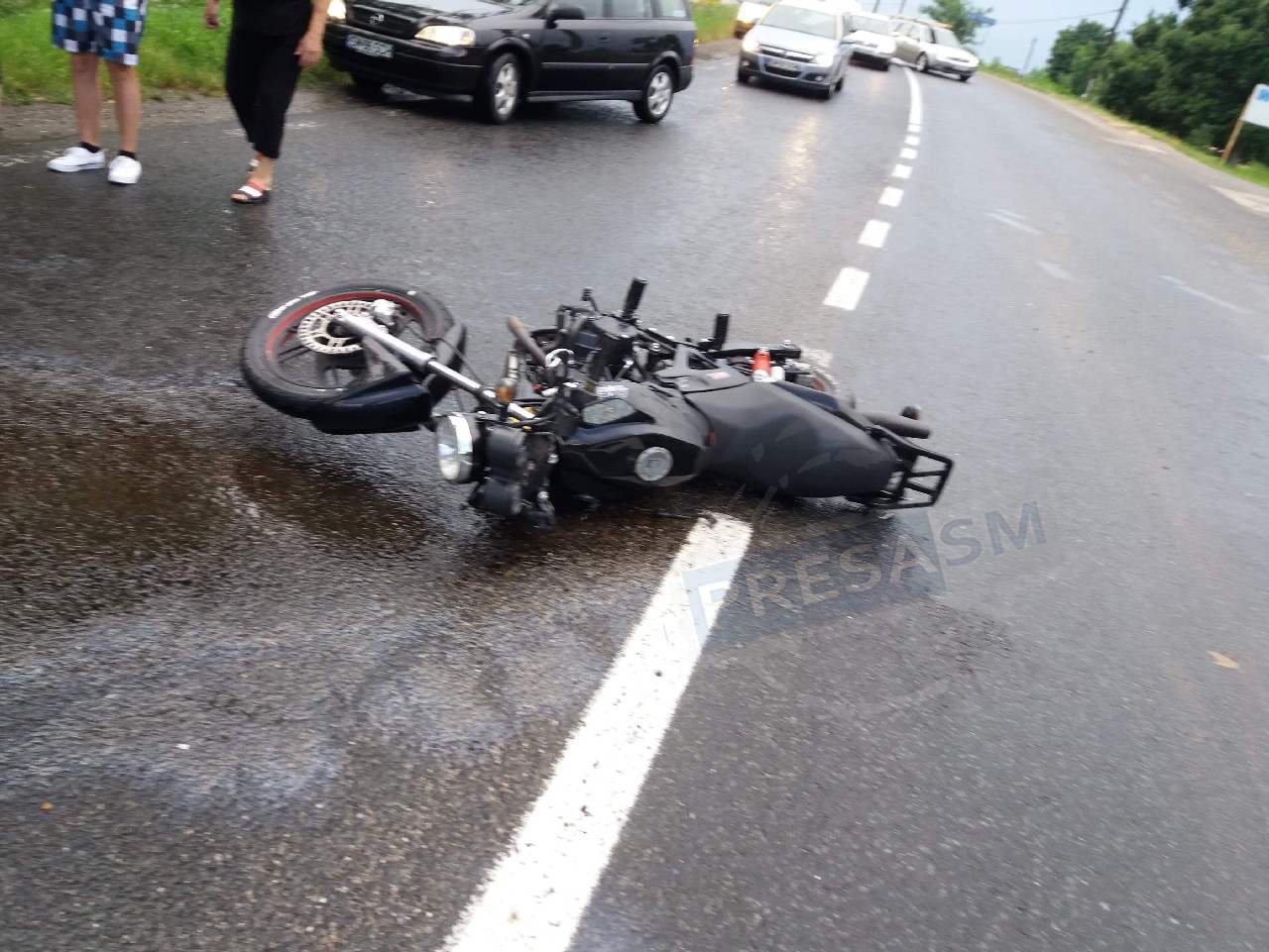 FOTO. Un motociclist, implicat într-un accident, contrazice Poliția Satu Mare