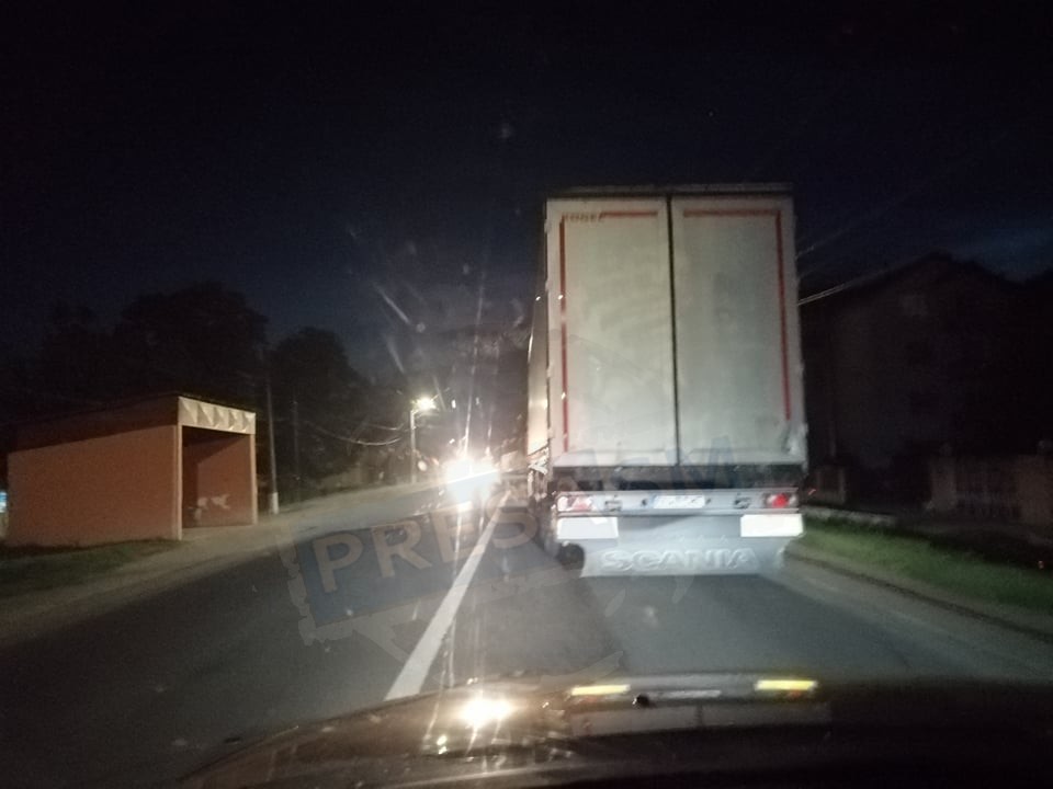 FOTO. Cod roșu la vama Petea. Peste 200 de minute de așteptare