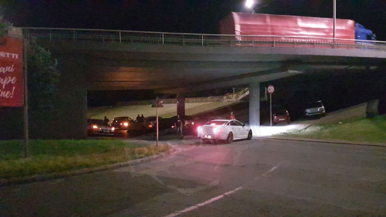 FOTO/VIDEO. Parcările acoperite, luate cu asalt după emiterea Codului Roșu