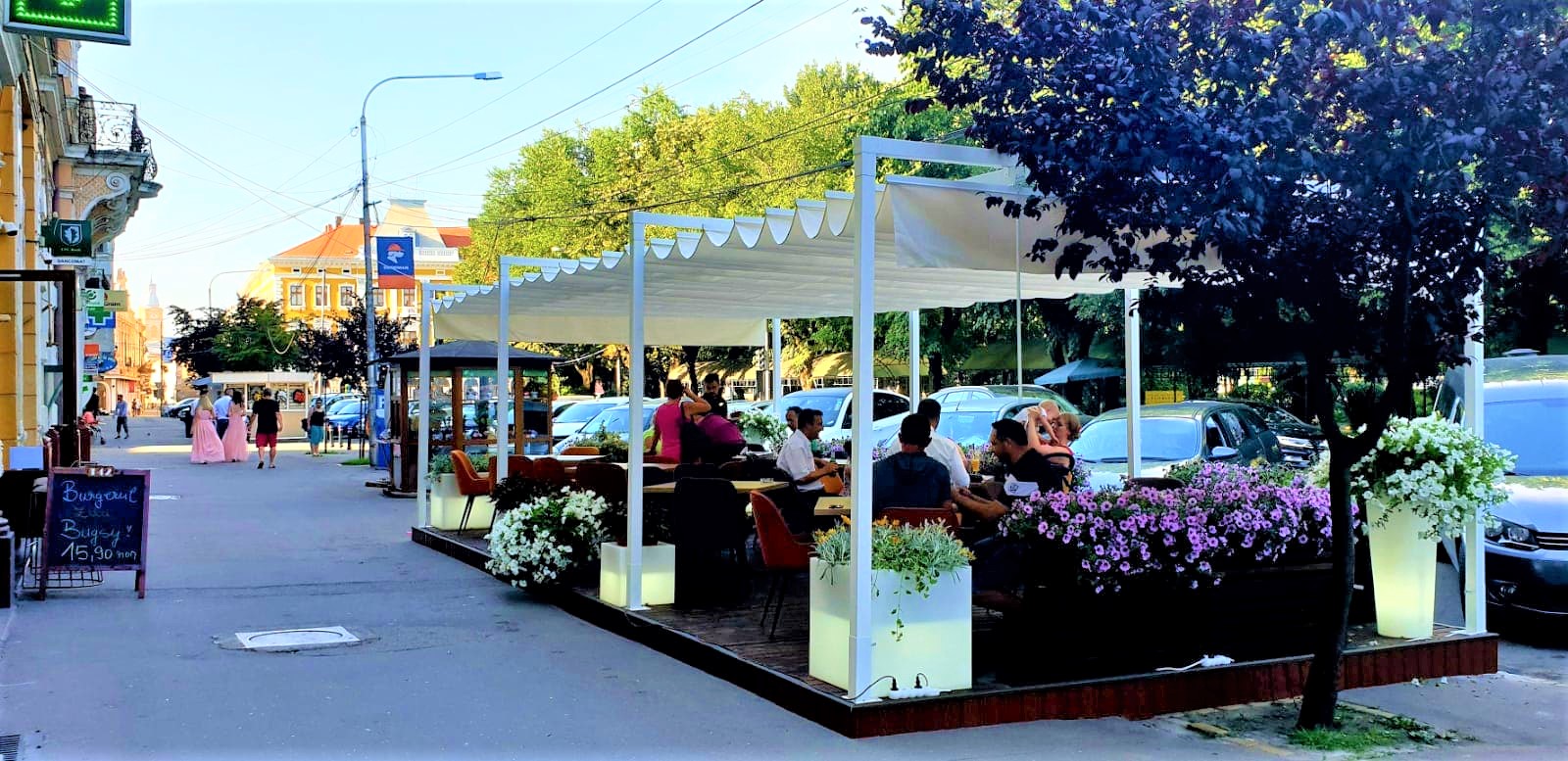 Terasele s-ar putea deschide de 15 mai. Legea ar putea fi modificată