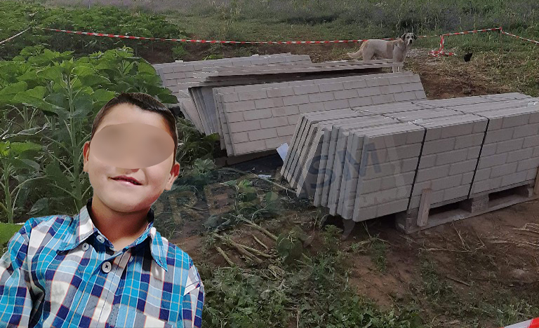 Ping-pong cu dosarul morții lui Andras, strivit de o placă de beton. Părinții, acuzați de ucidere din culpă