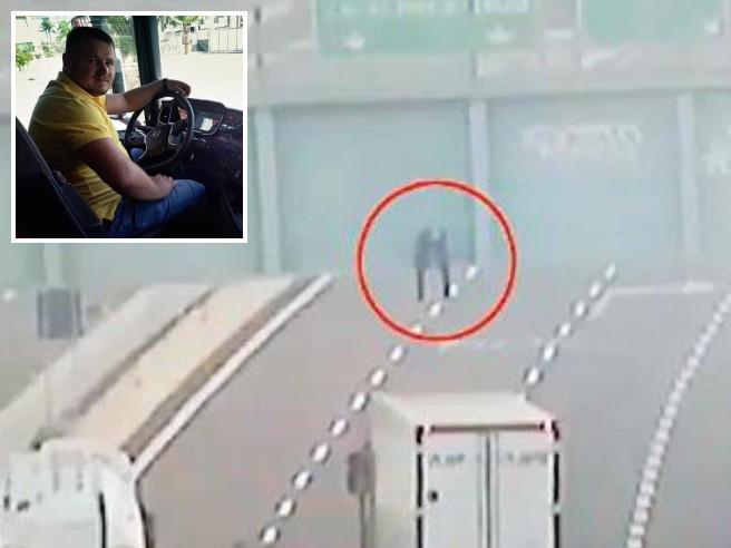 VIDEO. Un șofer român de TIR este erou în Italia, după ce a convins un tânăr să nu se sinucidă