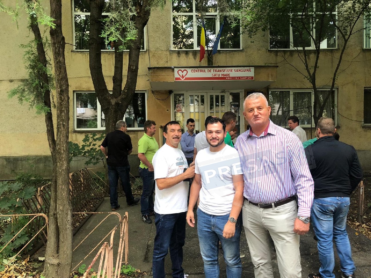 FOTO. Mobilizarea unor sătmăreni pentru combaterea crizei de sânge! Au mers să doneze