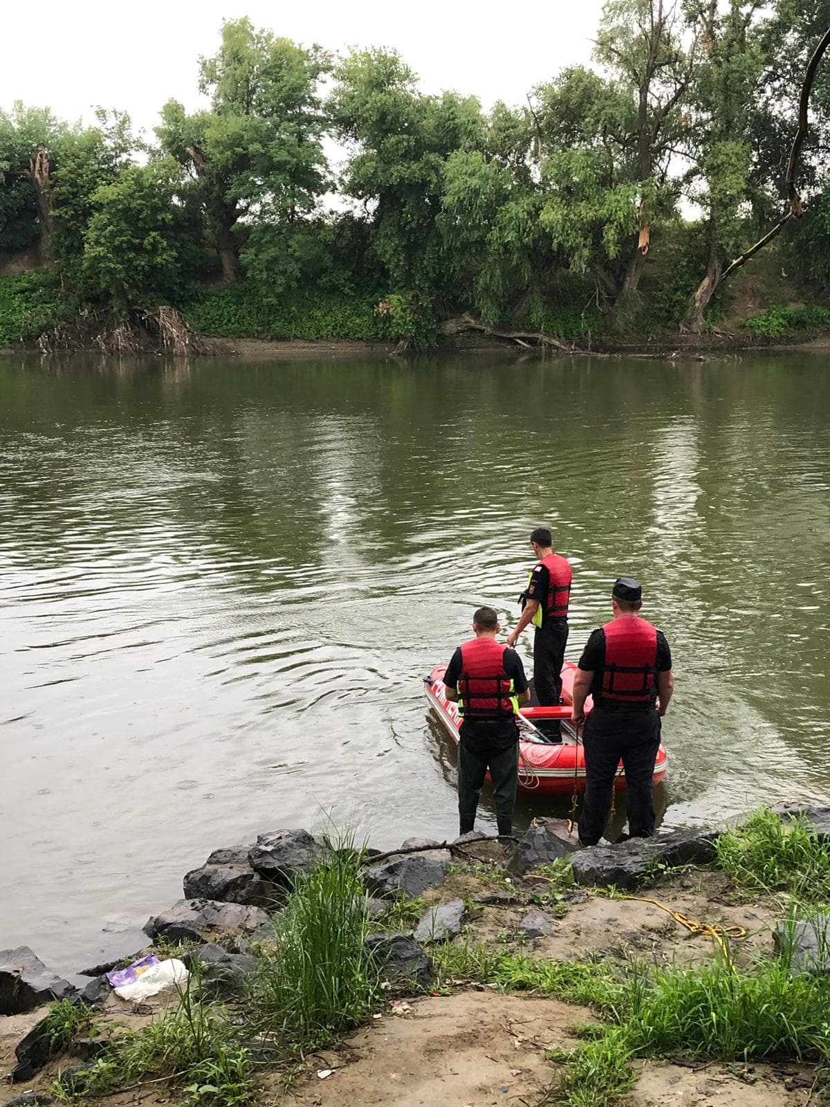 FOTO/VIDEO. Copilașul înecat în Someș nu a fost găsit. Cum s-a produs tragedia