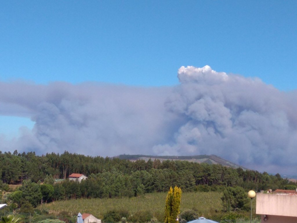 Destinații preferate de vacanță, sub avertizare MAE. Săptămână de foc în Europa