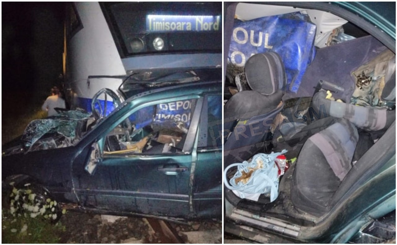 FOTO. Mașină lovită de tren în județ! O mamă și doi copii, la un pas de tragedie