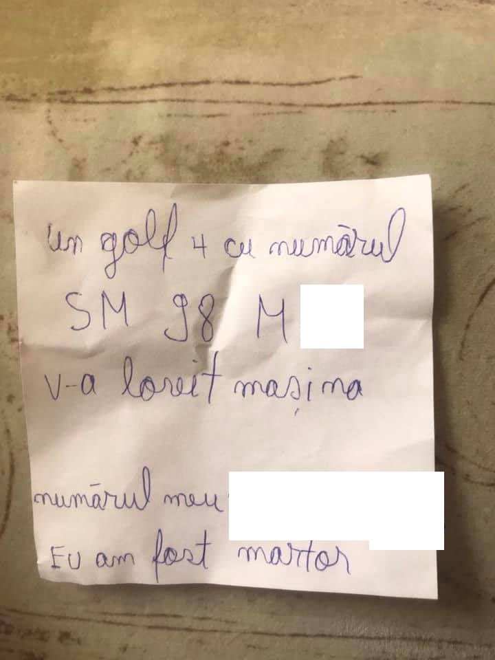 FOTO. Sătmărean cu spirit civic. Martor al unui accident, a lăsat bilet șoferului păgubit