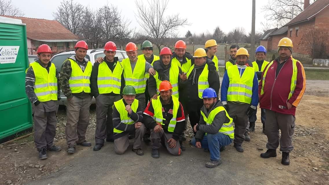 FOTO. Rromul din județ care a salvat de la sărăcie 40 de țigani din Tășnad