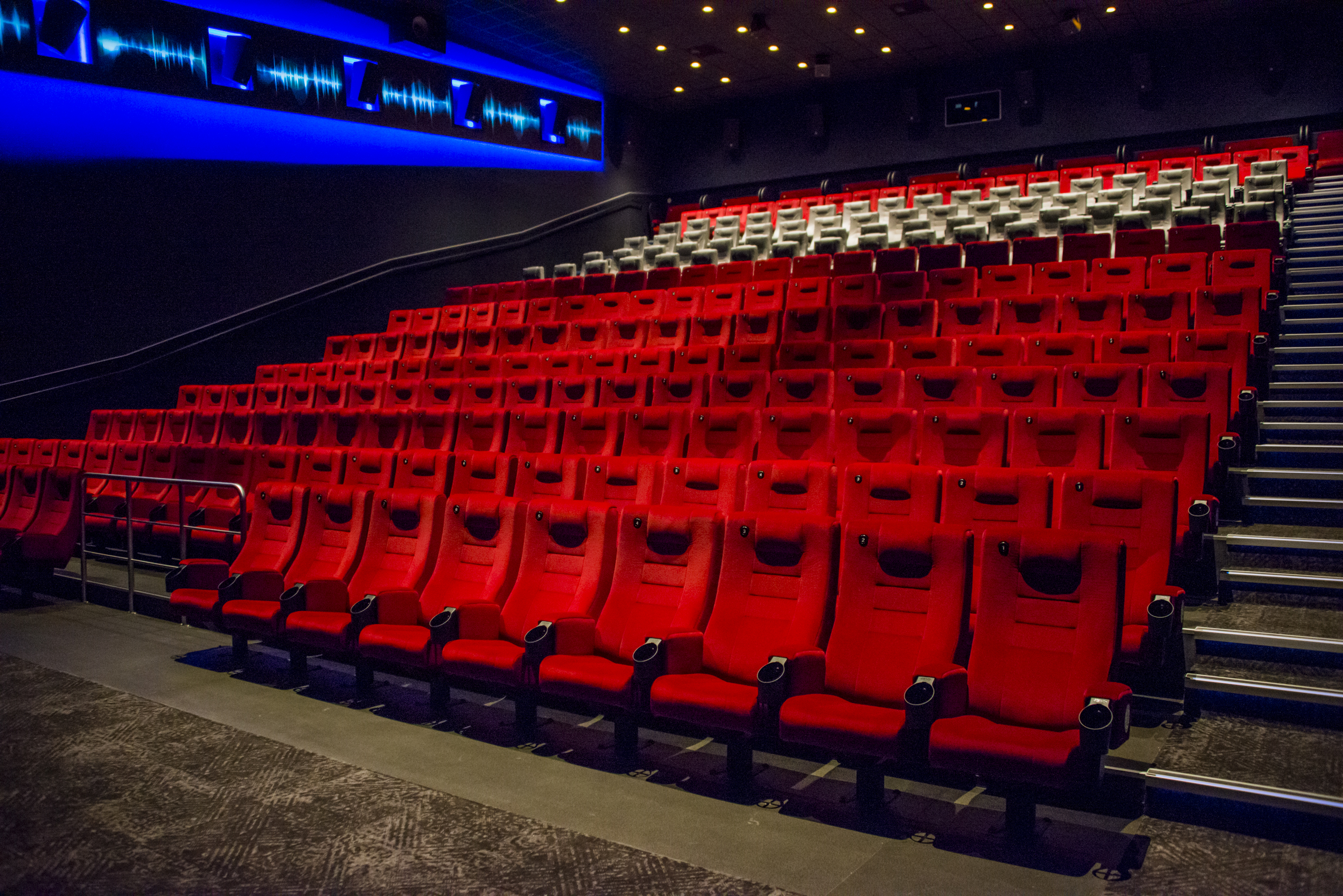 FOTO/VIDEO. Tehnologii 4K și Real 3D la cinematograful din mall-ul NEPI! Dolby Atmos la Satu Mare