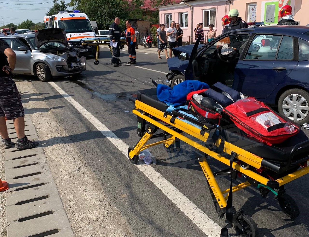 FOTO/VIDEO. Accident mortal pe DN1C, între SM-BM. Bărbat decedat, o femeie, în stop cardio-respirator