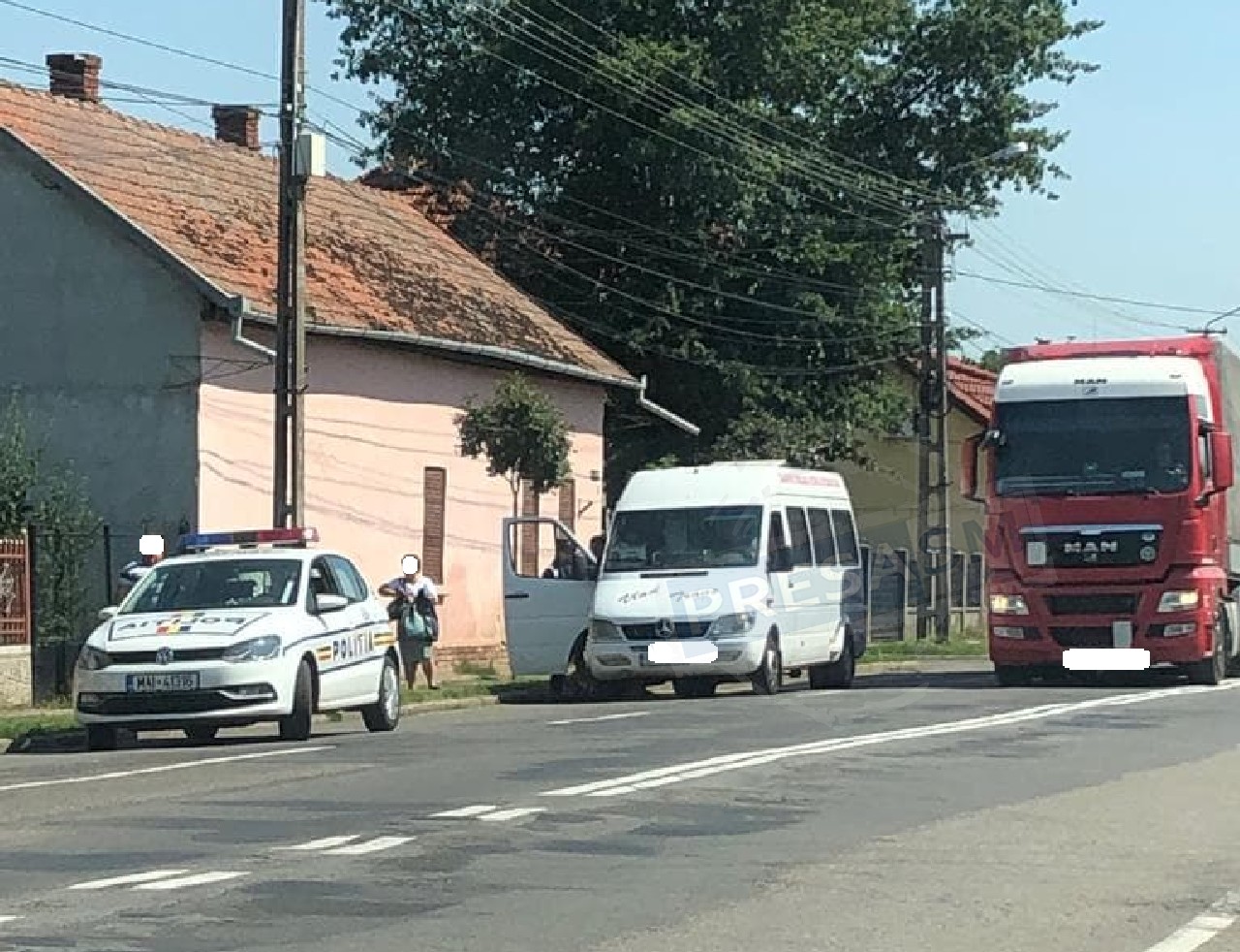 Șofer de microbuz bătut de un sătmărean pentru că…a întârziat