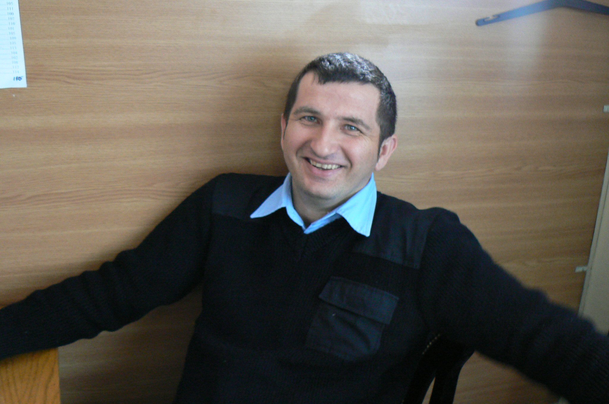 FOTO. El este eroul care a salvat un bătrân în Satu Mare! Agresorul avea un pistol