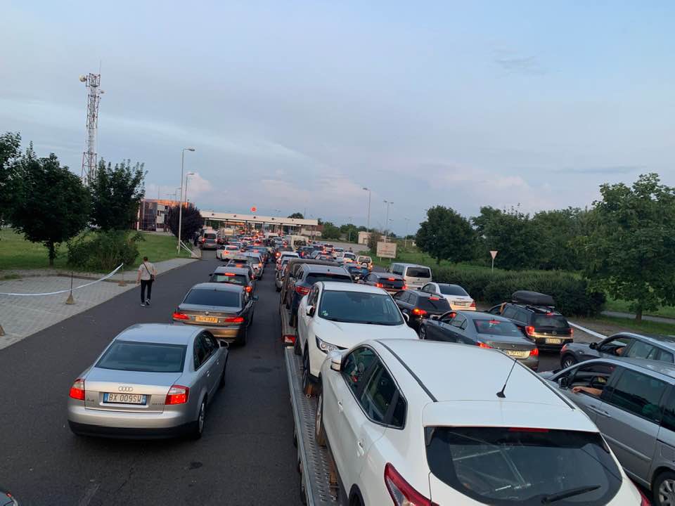 COVID-19 Satu Mare: Aproape 1000 de sătmăreni au ajuns în izolare la domiciliu