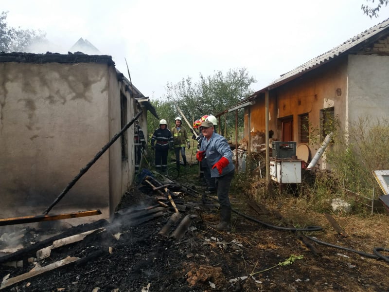 FOTOGALERIE. Incendiu de amploare în județ. Flăcările au mistuit totul în cale