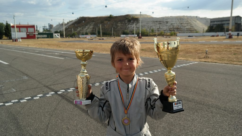 FOTO. Respect! Sătmăreanul Darren Betea (6 ani), campion național la karting!
