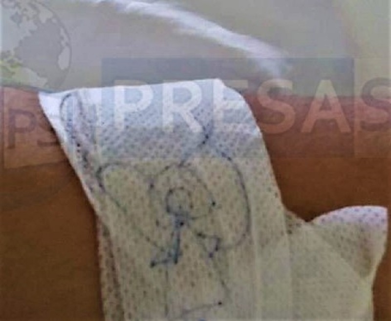 FOTO. Asistentă medicală cu suflet de mamă. Cum îi liniștește pe micuții pacienți