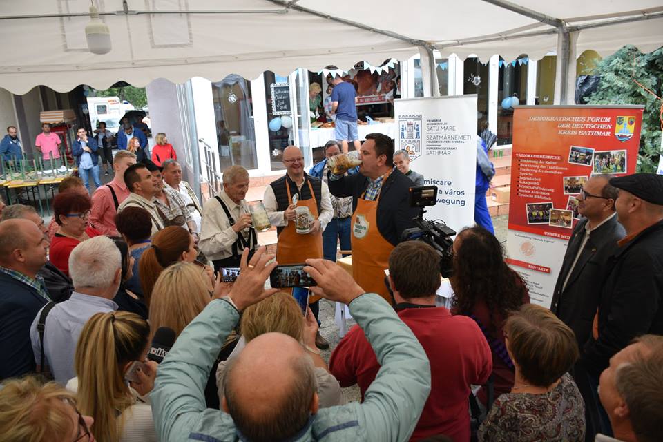 PROGRAM. Oktoberfest la Satu Mare. Bere germană și cârnați cu varză, principalele atracții