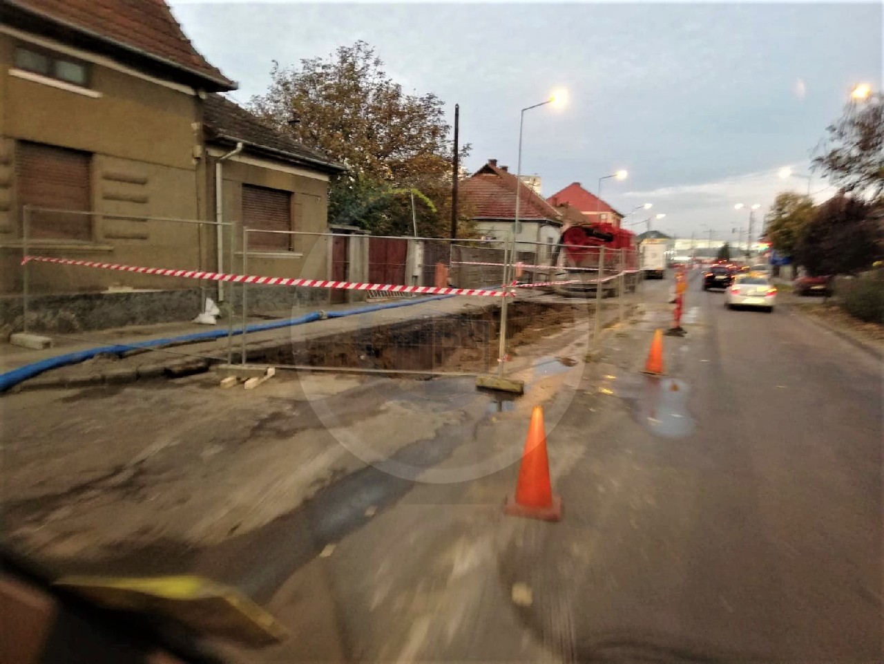 FOTO. Atenție, șoferi! B-dul Goga, închis parțial. Crater în asfalt