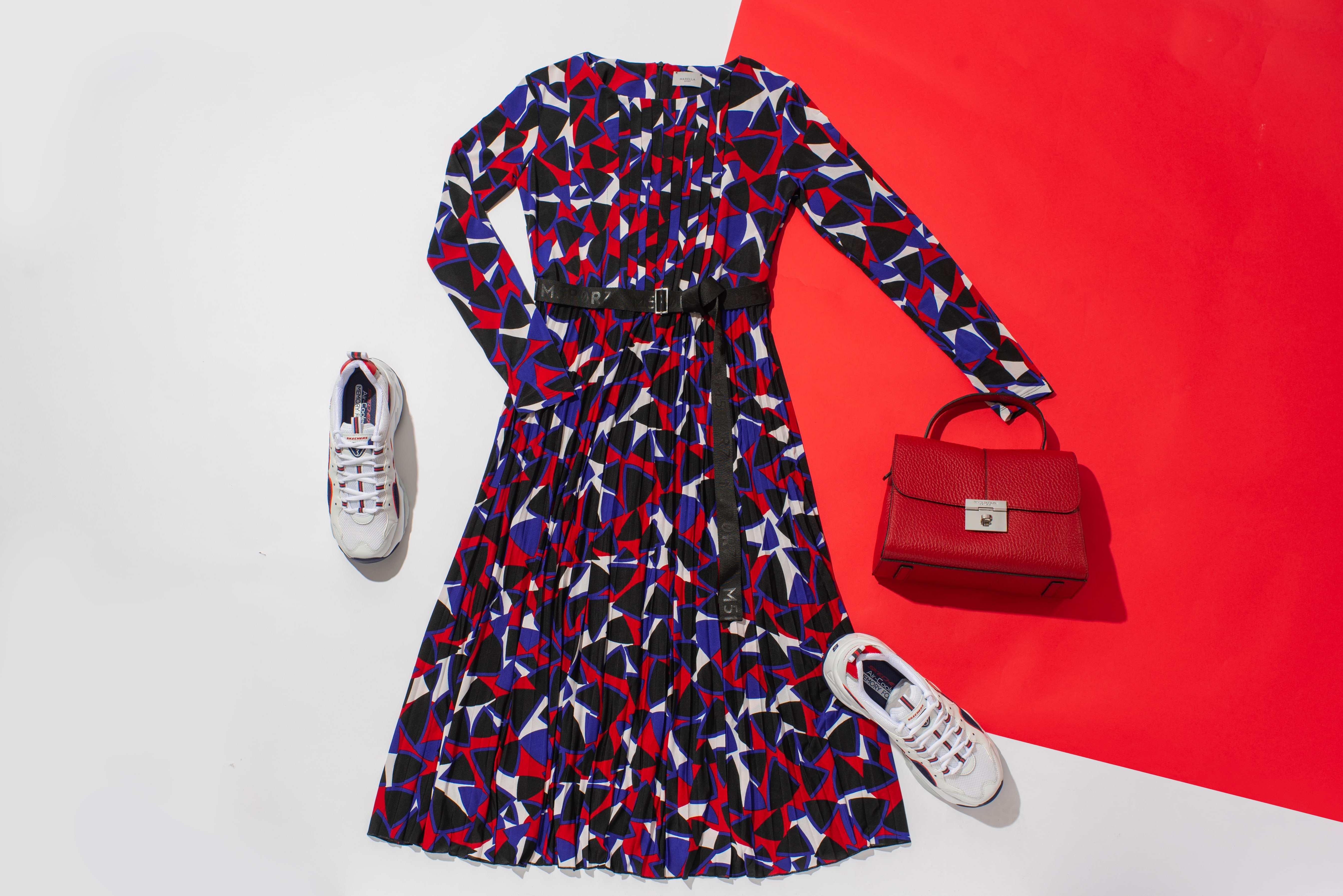 Tendințe de toamnă. Sezonul rochiilor nu a trecut. Designerii mizează pe confort și culori închise