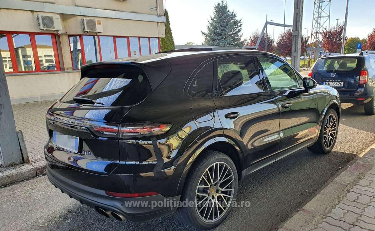 Cum a încercat un tânăr ucrainean, la volanul unui Porsche, să-i păcălească pe frontieriștii sătmăreni