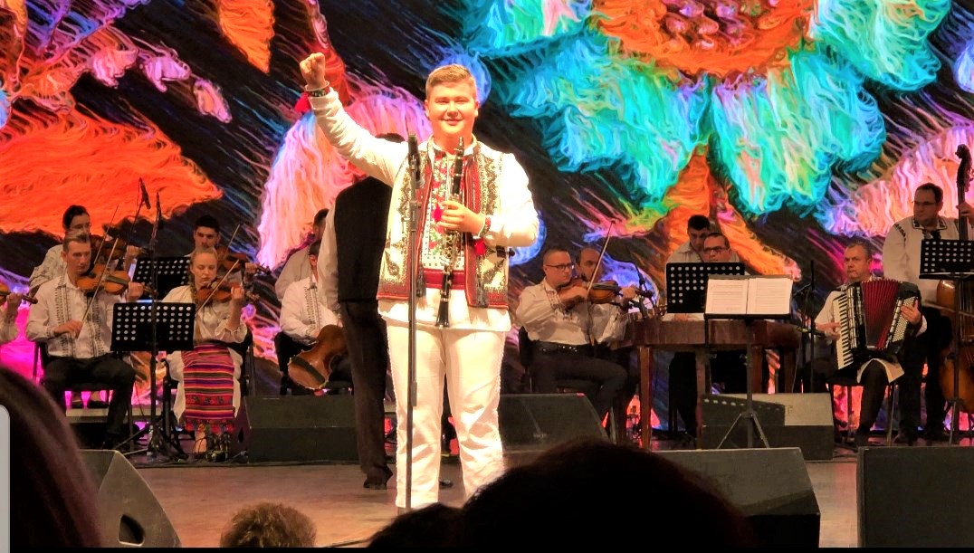 FOTO/VIDEO. Sătmăreanul Dănuț Nicoară (16 ani), cel mai promițător clarinetist al României!