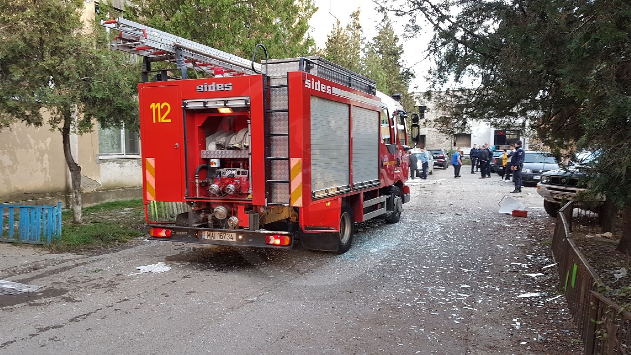 FOTO/VIDEO. Ce spun pompierii despre intervenția de pe bulevardul Cloșca