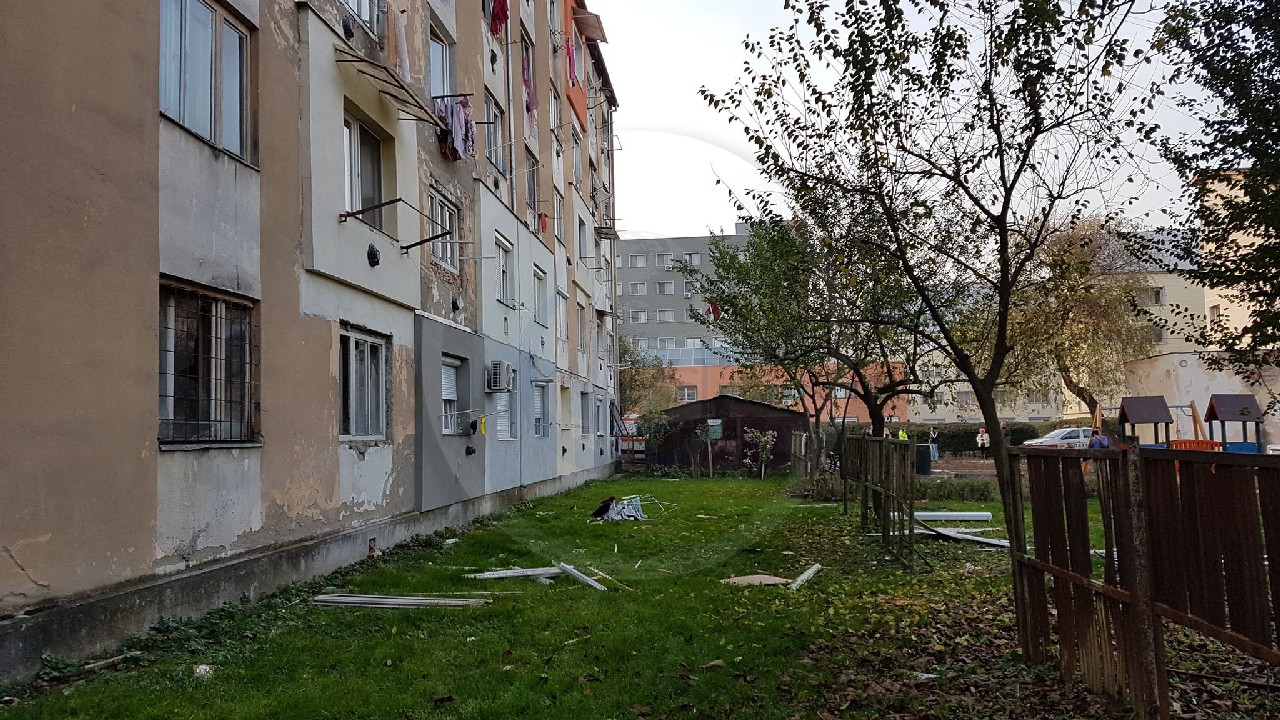 FOTO/VIDEO. Explozie la Satu Mare: Este așteptat un specialist din Oradea