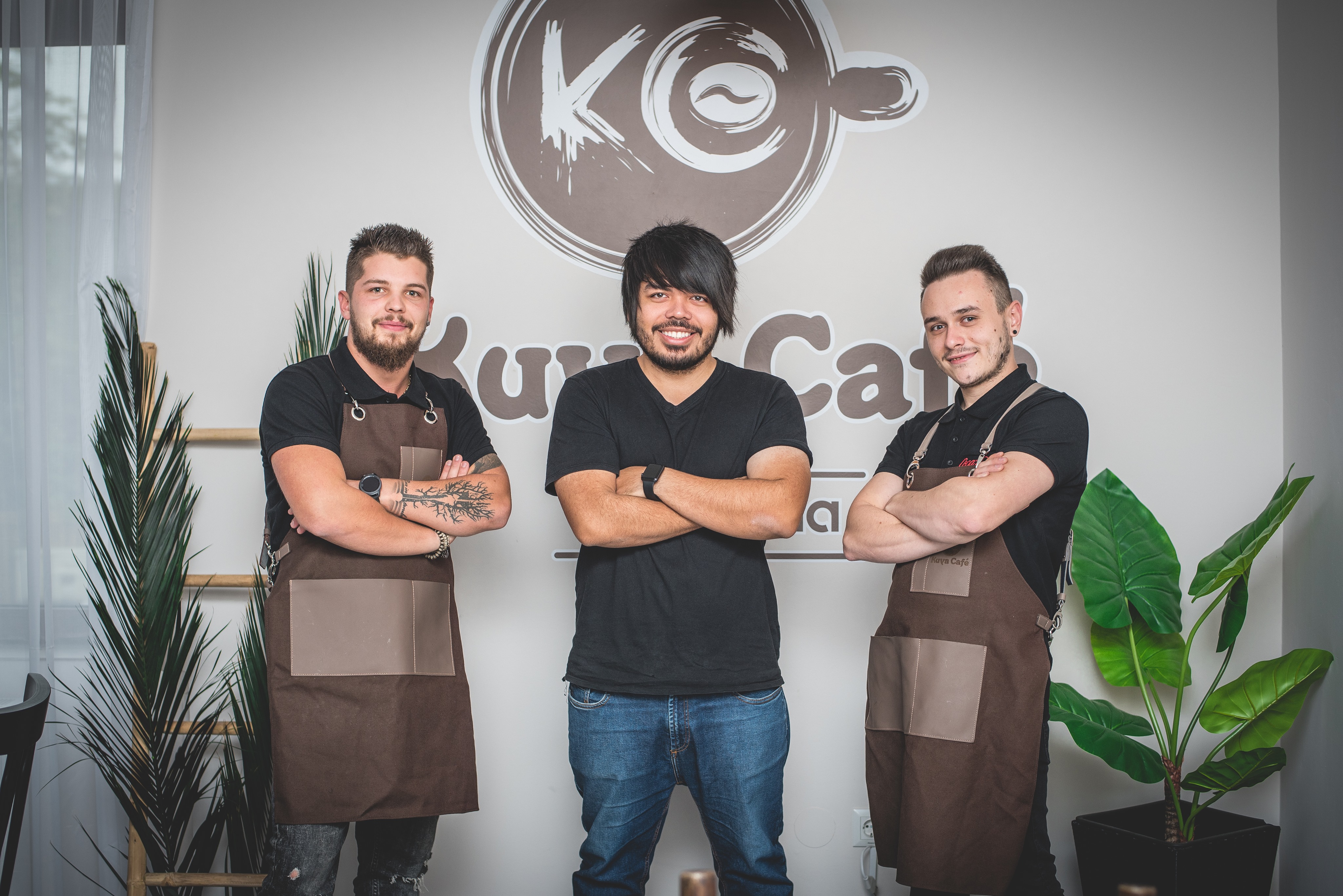 FOTO. Povestea filipinezului îndrăgostit de Satu Mare. A deschis o super cafenea în centrul Sătmarului