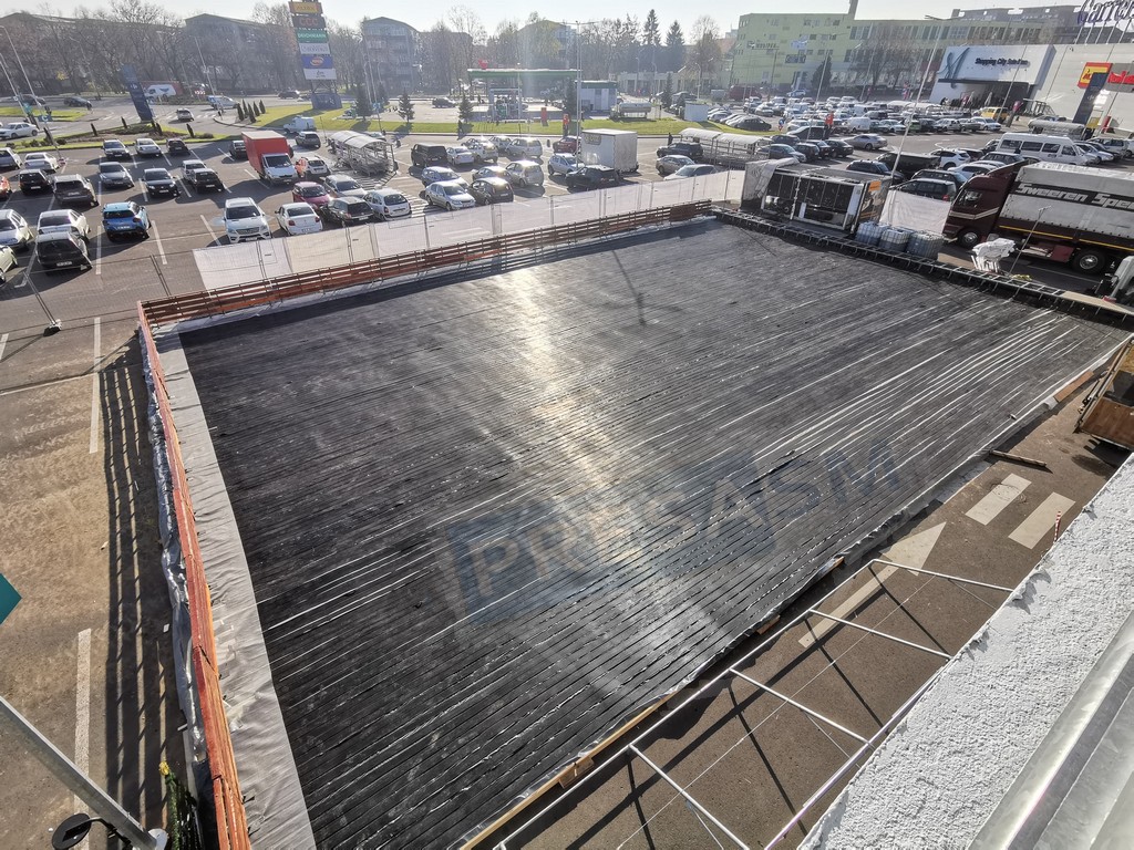 FOTO. Patinoar uriaș la mall-ul NEPI, în Satu Mare! Se deschide în câteva zile