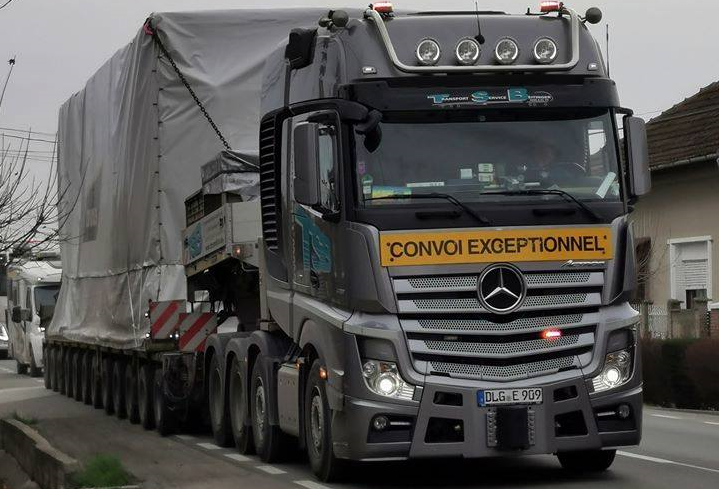 FOTO/VIDEO. Transport excepțional prin Satu Mare. Va străbate tot județul