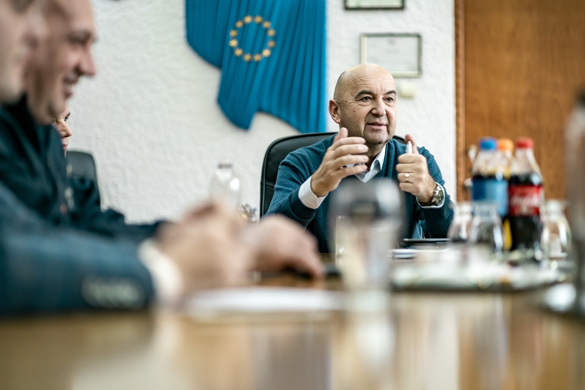 FOTO. Ședință de urgență la Prefectură: Zeci de mii de oameni tranzitează PTF Petea