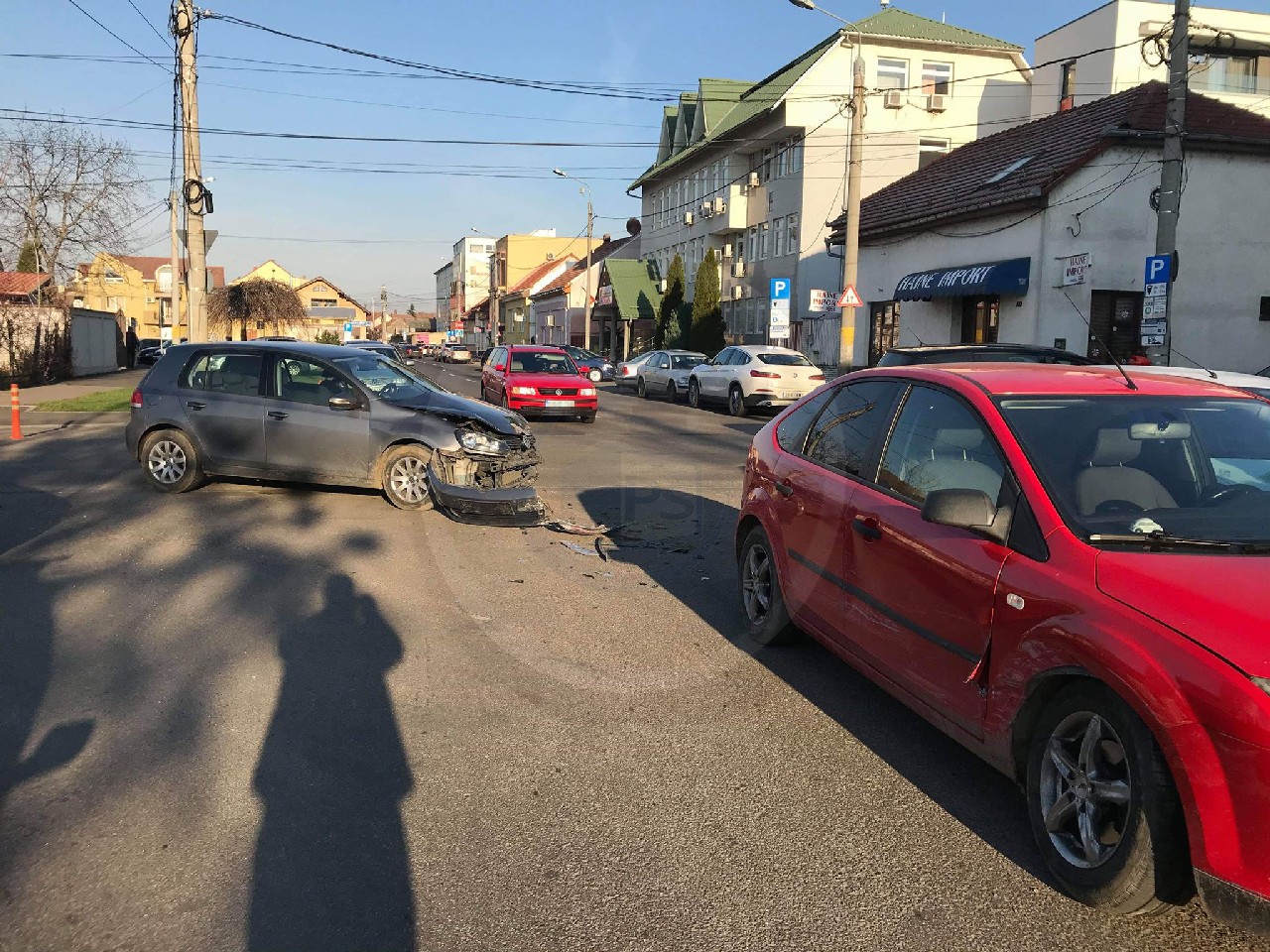 FOTOGALERIE. Accident rutier lângă Poliția de Frontieră. Intersecția groazei
