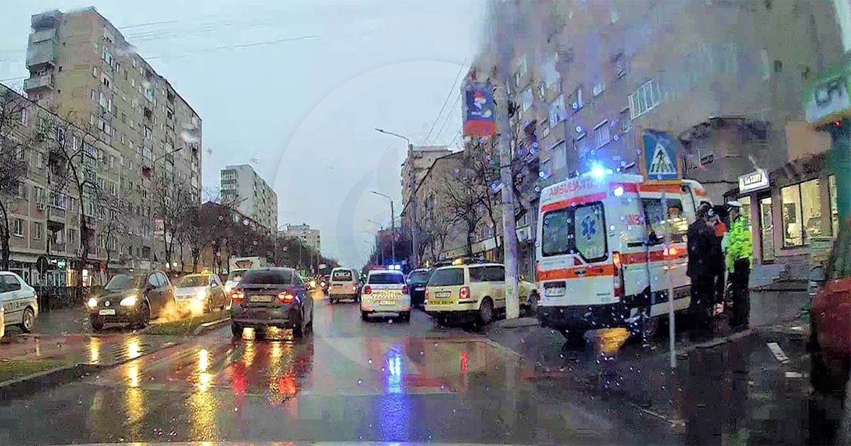 FOTO. Tânără acroșată pe trecerea de pietoni de o mașină, pe Drumul Careiului