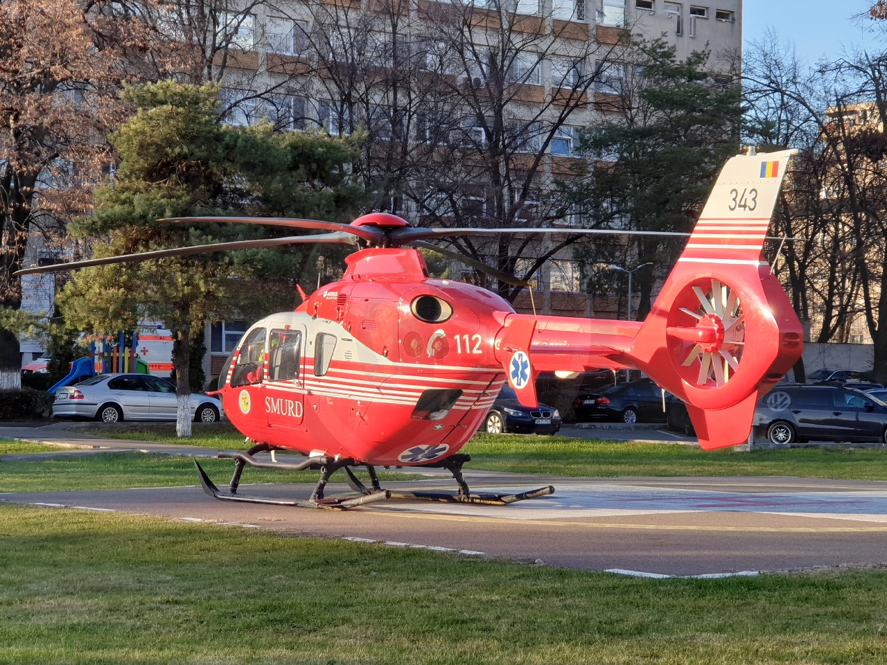 Explozie în județul Satu Mare. Bărbat în stare critică, preluat cu elicopterul SMURD