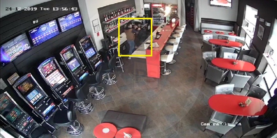 VIDEO. Bărbatul care a comis jaful de la casino este recidivist. A mai jefuit o farmacie