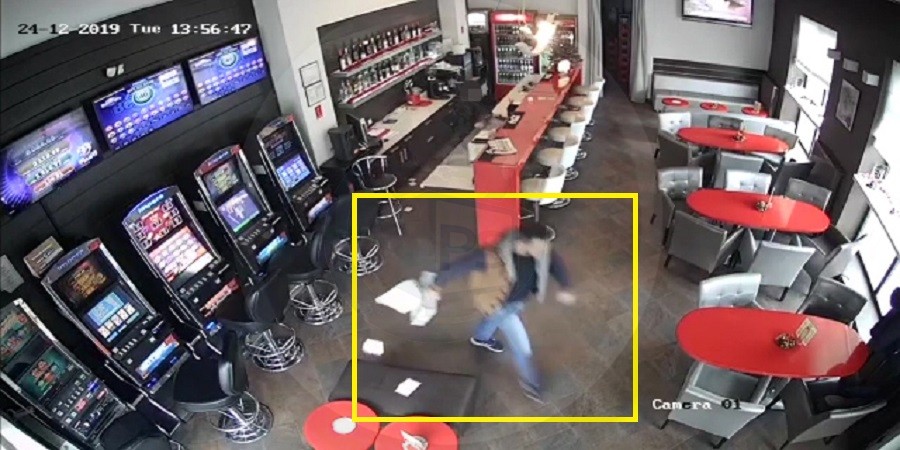 VIDEO. Tâlhărie la un casino din municipiul Satu Mare! Angajată agresată în ajun de Crăciun