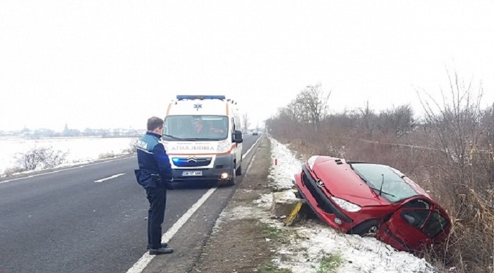FOTO. Doi soți și-au văzut moartea cu ochii. Accident în județul Satu Mare