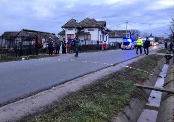 Pieton lovit de o mașină în Dorolț! Bunic (78 ani) transportat la Urgență