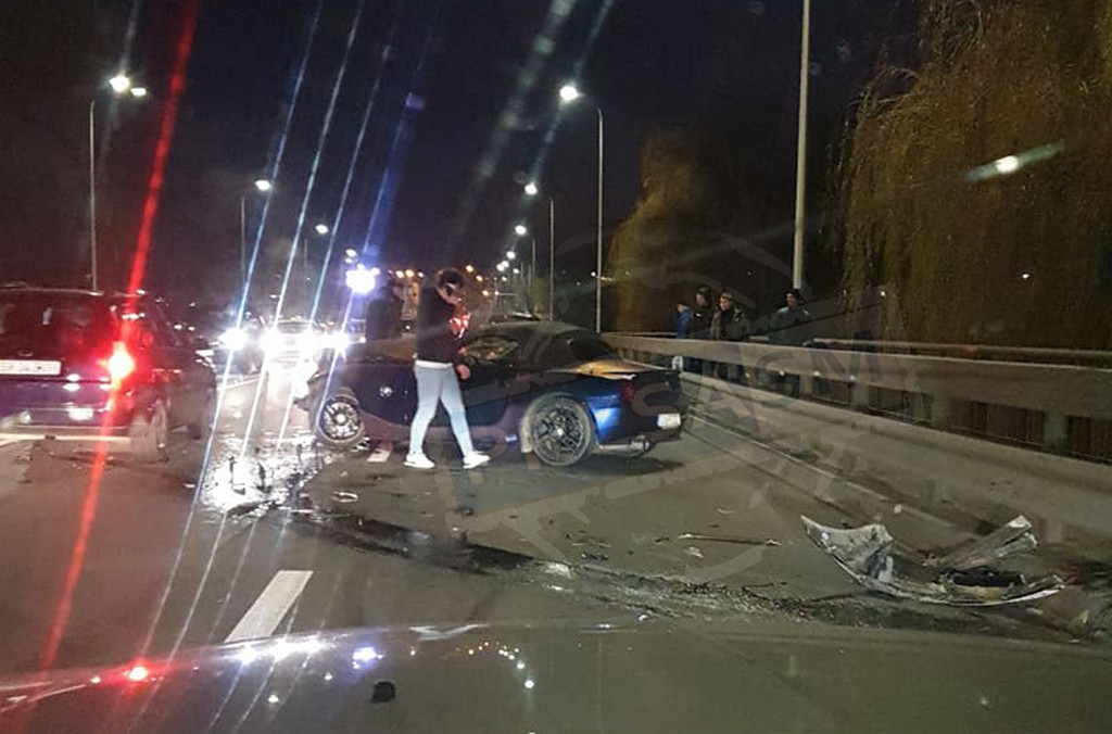 FOTO/VIDEO. Accident rutier pe Podul Decebal. Un BMW a fost făcut praf