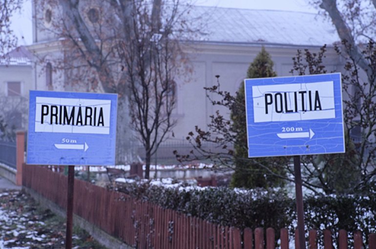 FOTO. Biserică călcată de hoți, lângă Poliție și Primărie. Tot mai multe, în ultima vreme