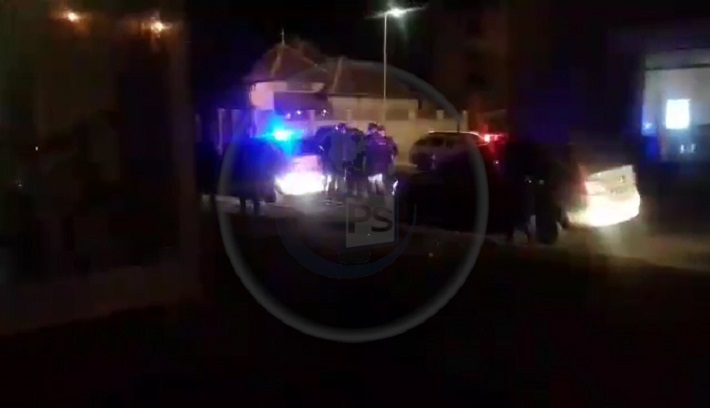 VIDEO. Bătaie la un bar din Micro 14. Au intervenit mai multe echipaje de Poliție