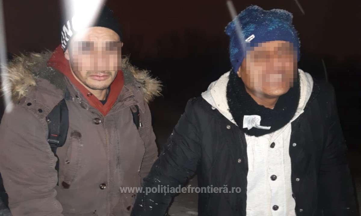 FOTO. Patru persoane s-au ”rătăcit” către Ungaria. ”Salvate” de polițiștii de frontieră