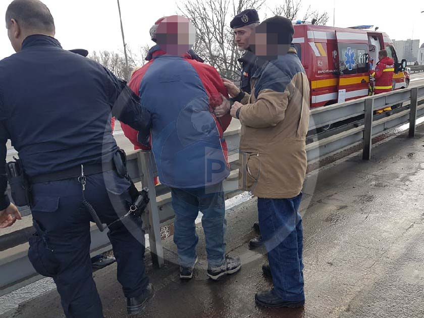 Sătmăreanul salvat a încercat din nou să se arunce în Someș