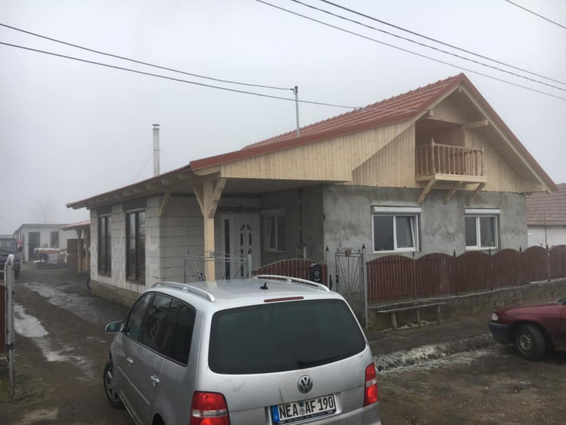 FOTO. Casa familiei, distrusă în incendiu, refăcută integral! Familia vă mulțumește!