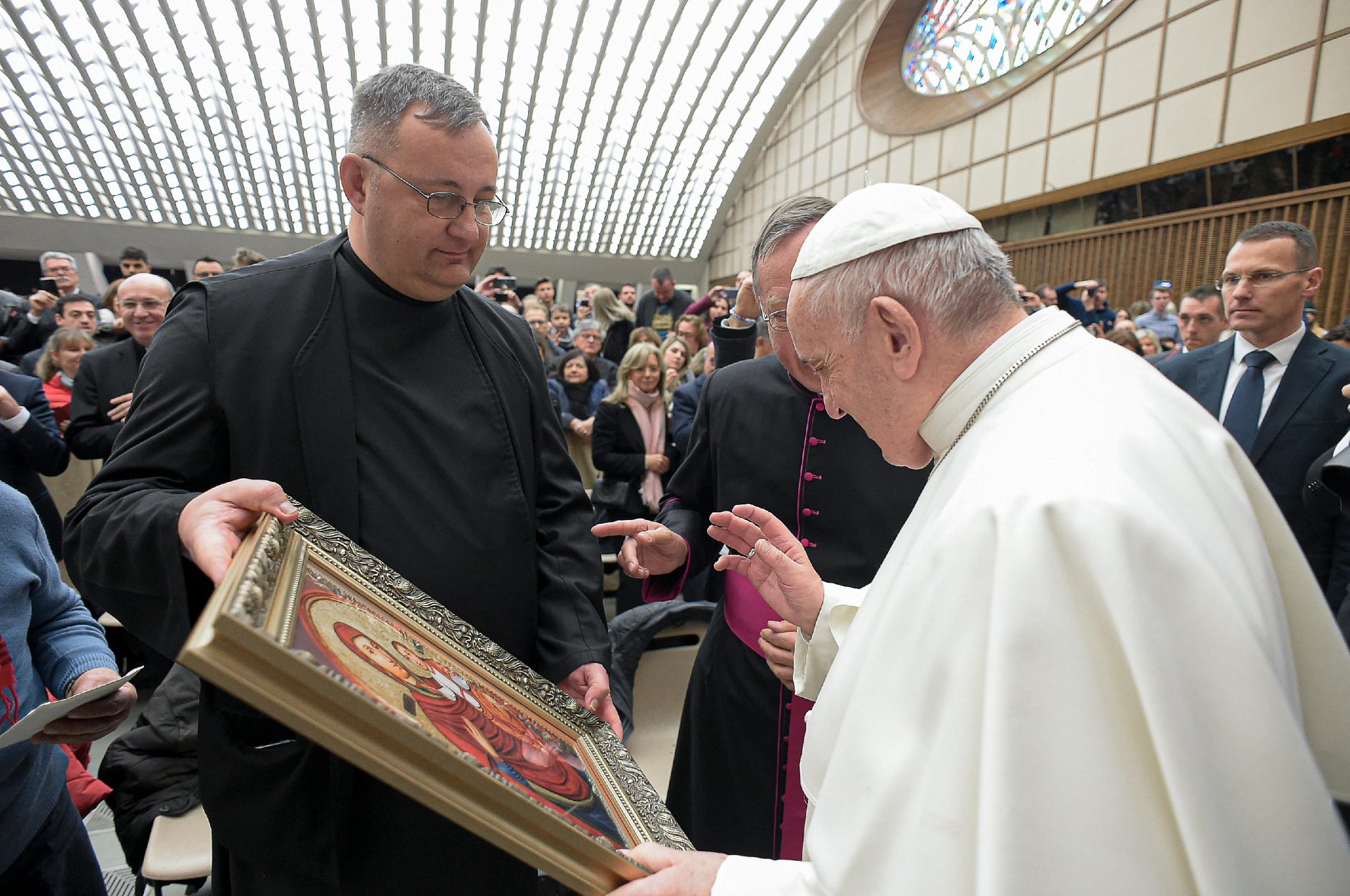 FOTO. Icoană sfințită de Papa Francisc, în Satu Mare! Facilitează conviețuirea românilor și maghiarilor