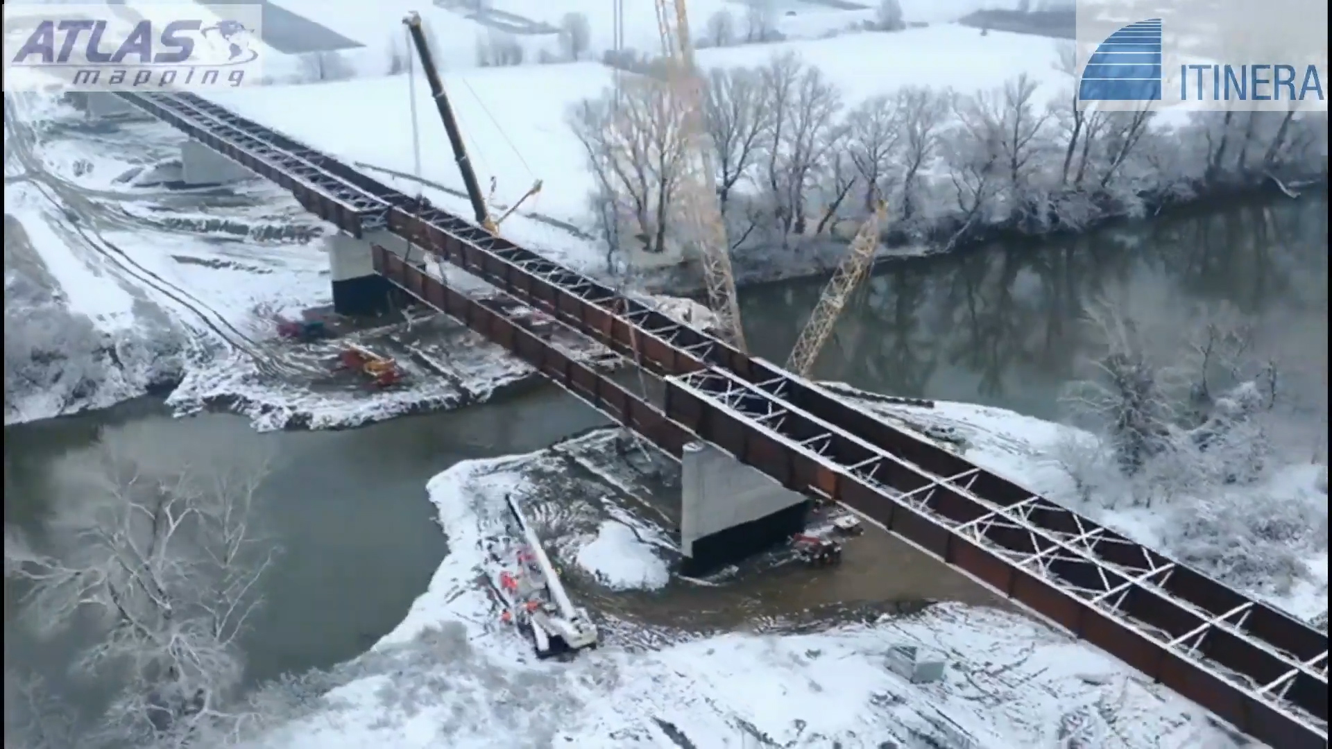 VIDEOREPORTAJ cu drona, pe Centura Sătmarului. Se lucrează ziua și noaptea!